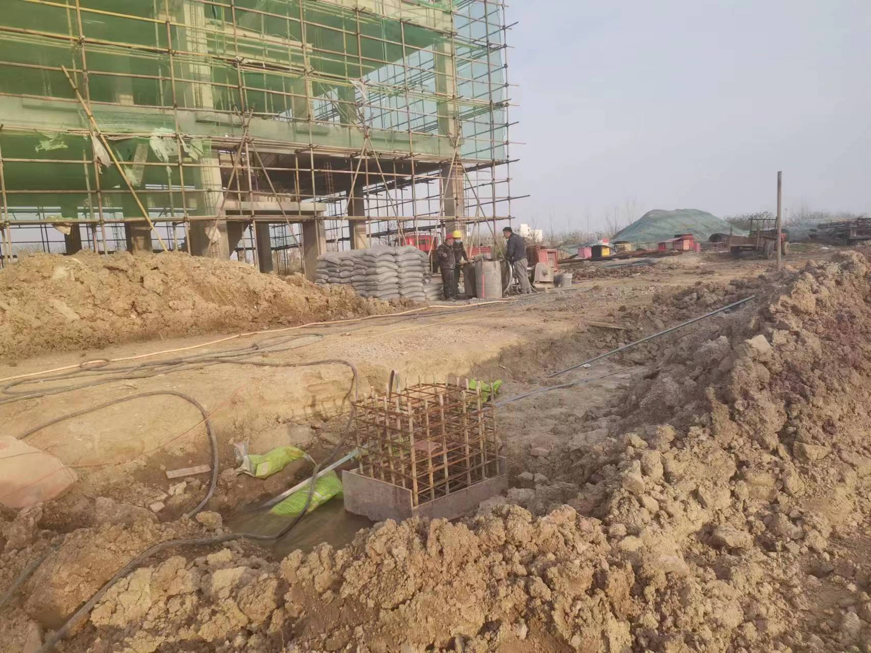 袁州当桥梁出现裂缝的时候应该及时加固修补